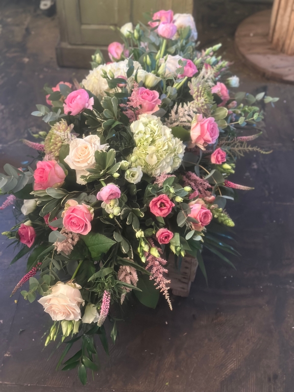 Coffin spray : Pink & White