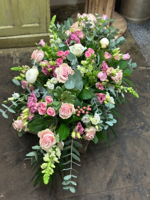 Coffin spray : Pink & White