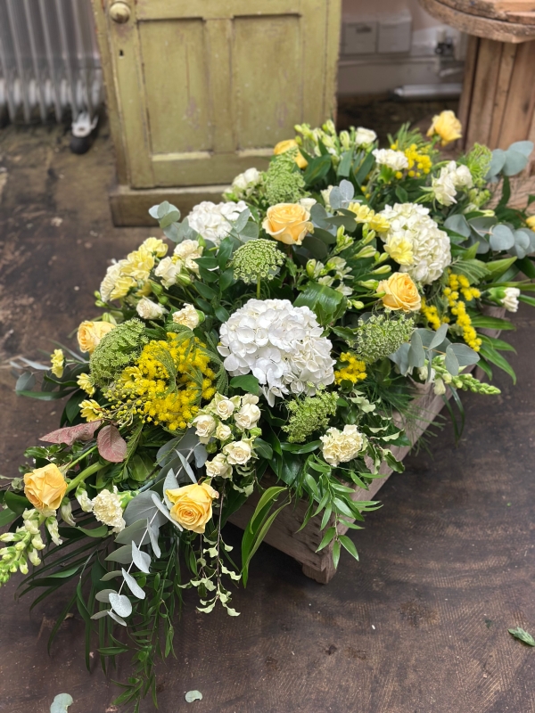 Coffin Spray: Lemon and Ivory
