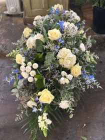 Coffin spray :  White & Blue
