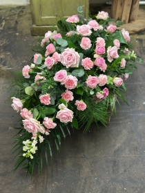 Coffin Spray: Pretty pinks
